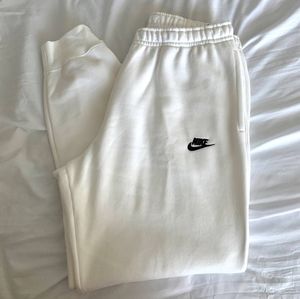 Nike Club Fleece Joggers